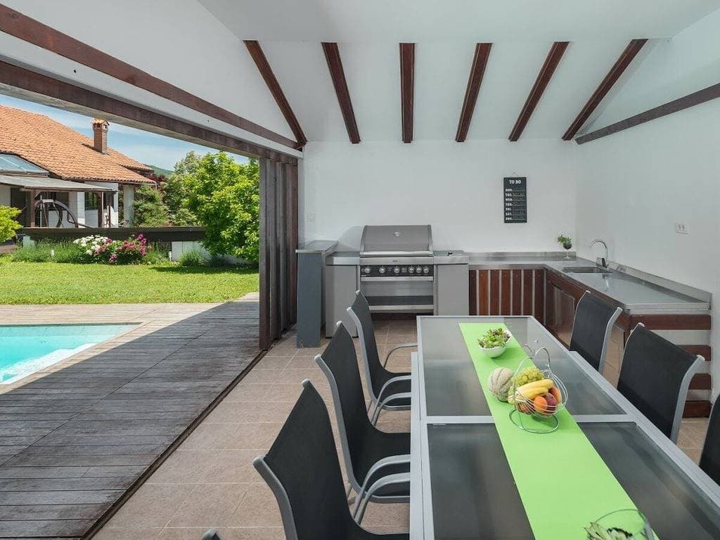 Foto 8 von 26: Villa in Cerovlje mit Schwimmbecken