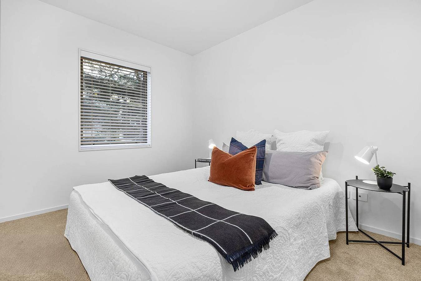 Foto 8 von 24: Ganze Wohnung in der Nähe von Einzelhandel, Grünfläche und Stadt