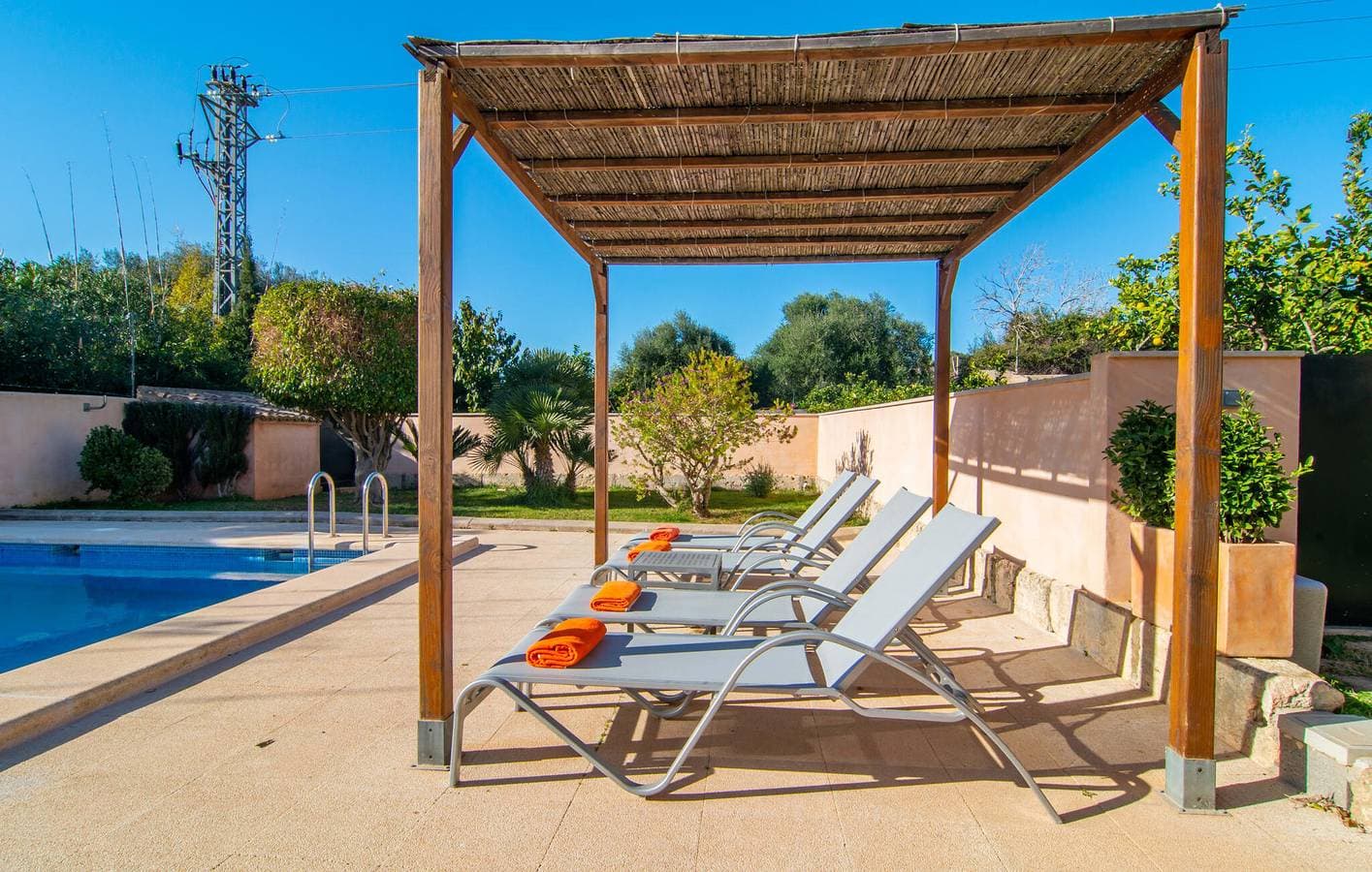 Foto 8 von 34: Gemütliches Apartment am Strand mit Pool und Küche
