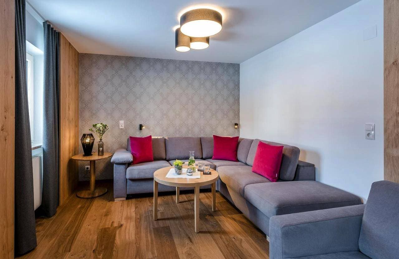 Foto 4 von 13: Double Room with Balcony