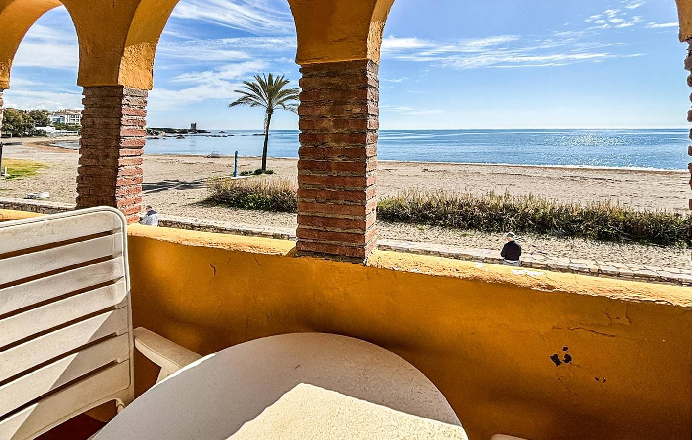Foto 4 von 25: Gemütliche 200 m² große Ferienwohnung mit Pool, Terrasse und Zugang zum Strand