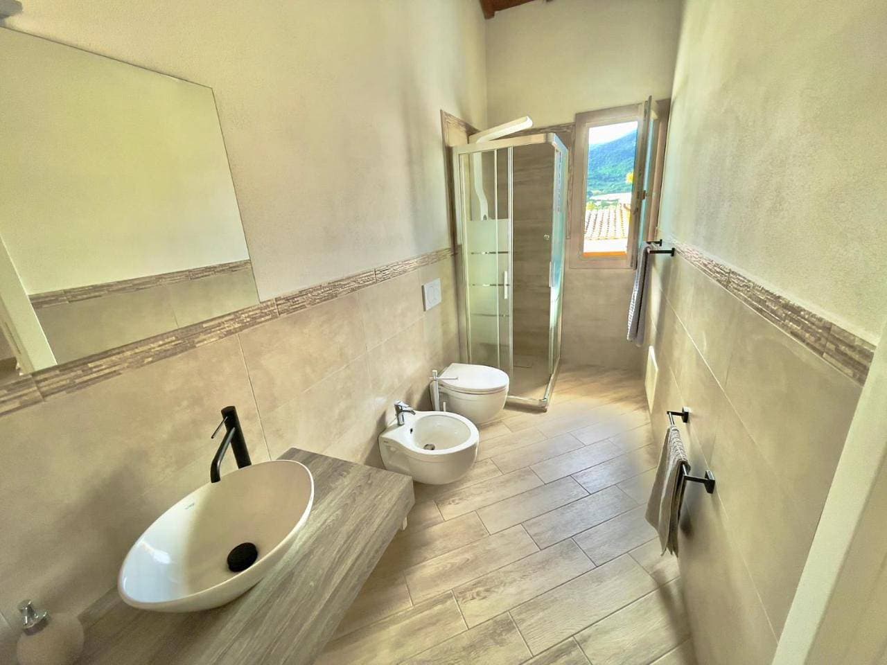 Foto 8 von 14: Double Room with Private Bathroom