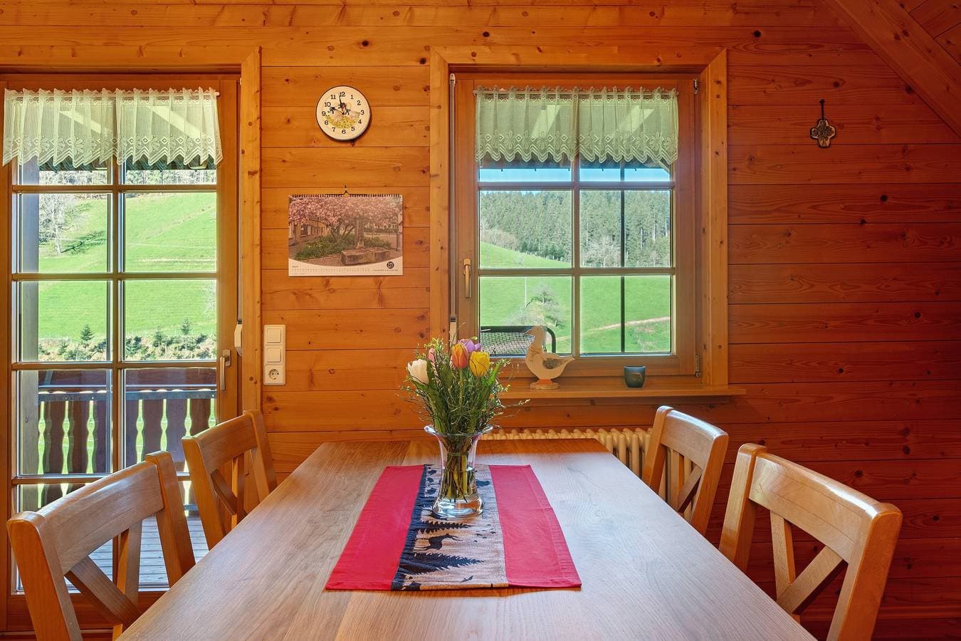 Foto 11 von 27: Ferienwohnung 'Talblick' mit privatem Balkon