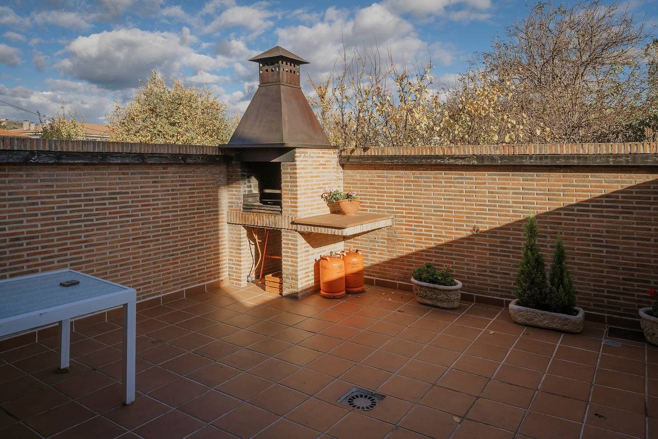 Foto 2 von 28: Casa Rural 'Entrada Rio Lobos I' mit Bergblick, privater Terrasse und WLAN
