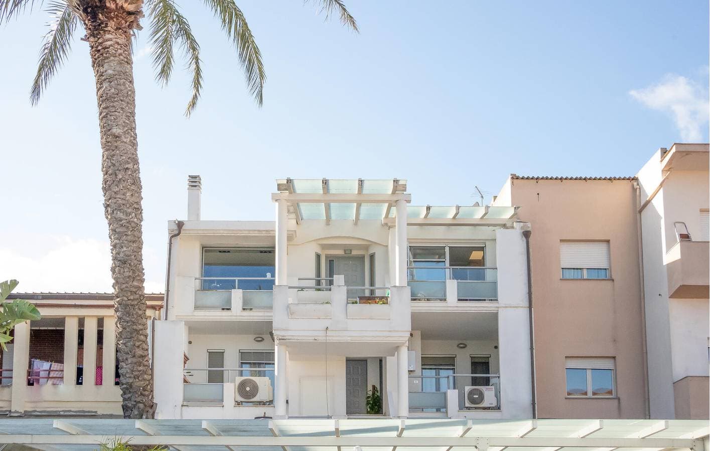 Assemini Wohnung: A/C, Parkplatz, Pool & WiFi 1
