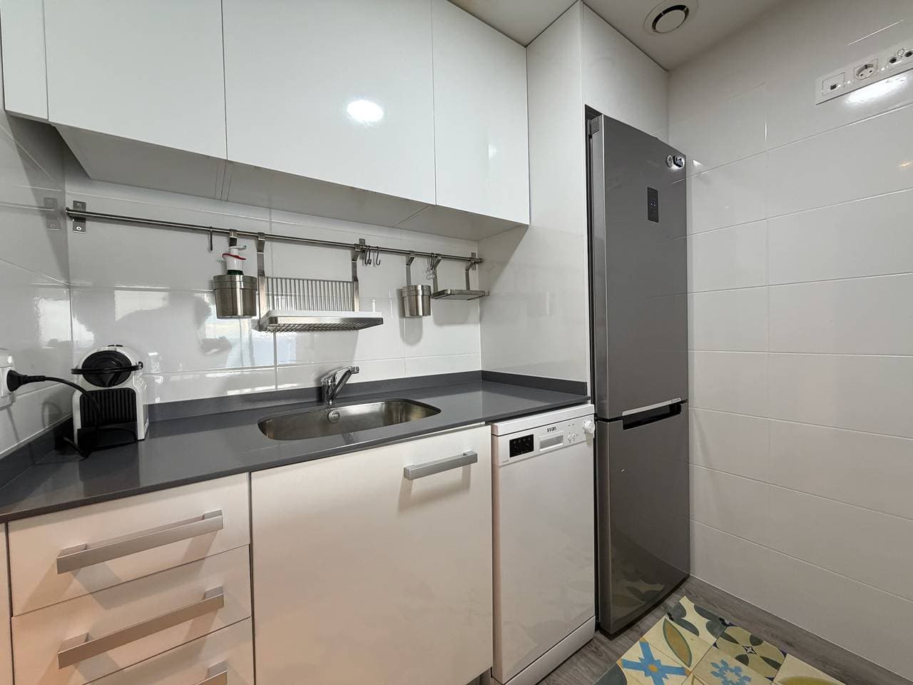 Foto 10 von 27: Ferienwohnung für 4 Personen mit Pool