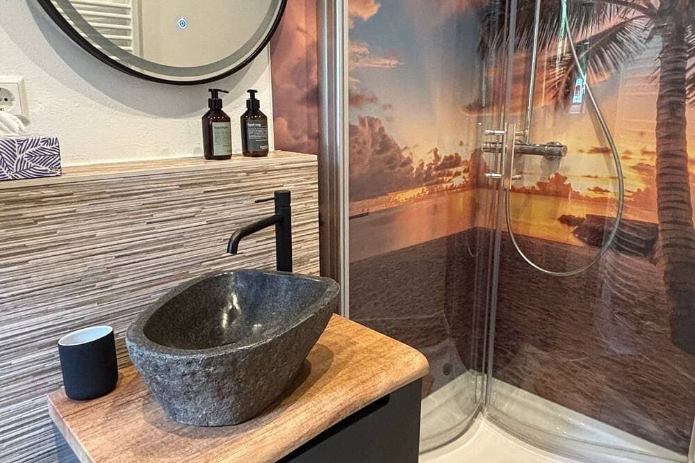 „Ferienhaus inmitten einer burgenreichen Landschaft mit Wander- und Radwegen“ 1