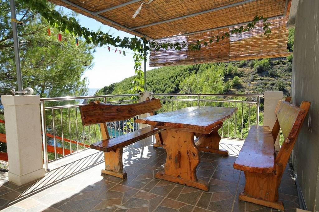 Robinsonhaus in Žrnovo mit Meerblick, Terrasse (3638-3) 1