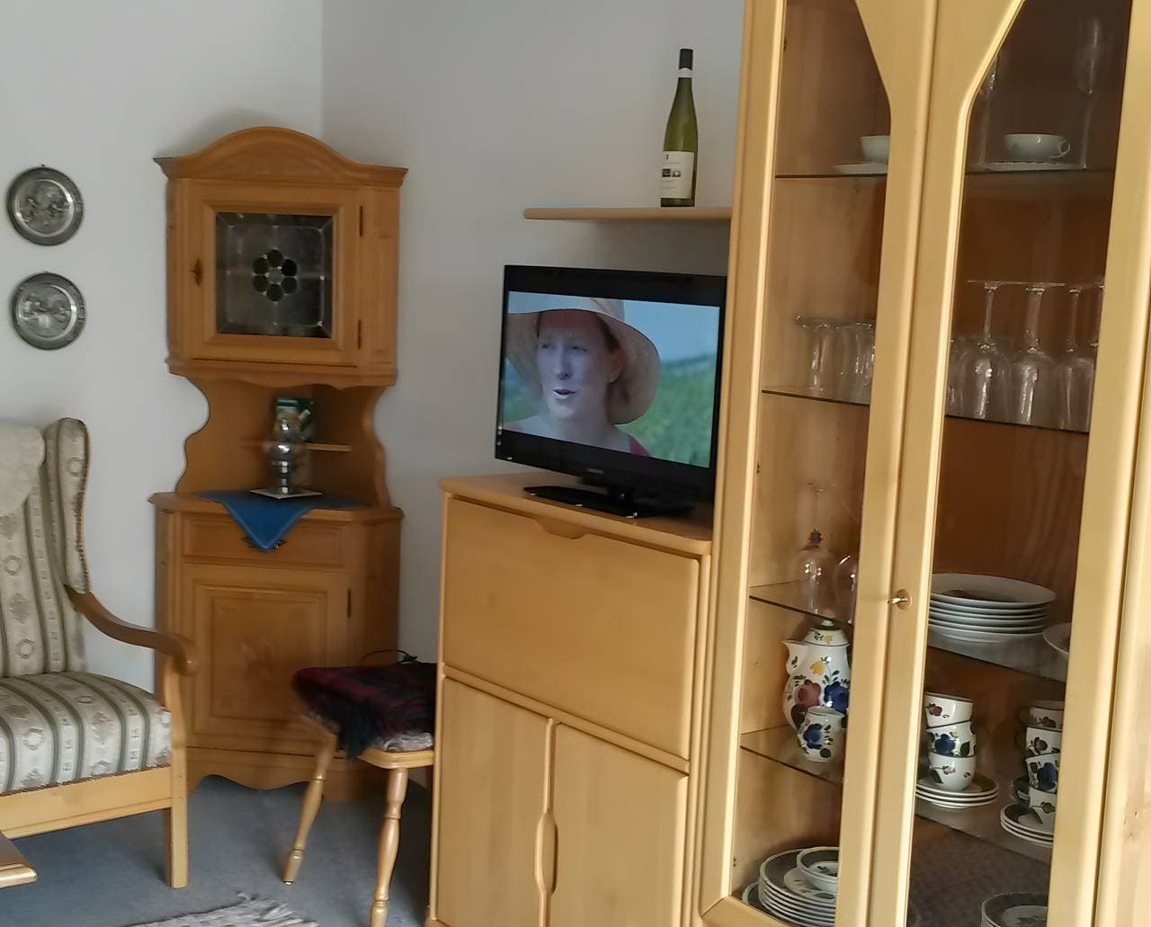 Foto 5 von 27: Ferienwohnung 'Schönblick' mit Blick auf den See und Balkon