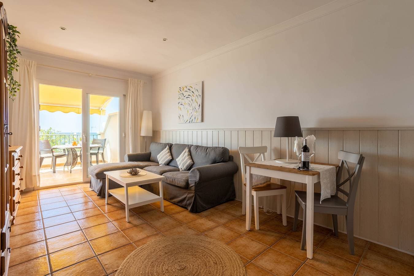 Foto 4 von 30: 'Sonnige Ferienwohnung Frontline Burriana' in Strandnähe mit Meerblick, WLAN, Klimaanlage und Balkon