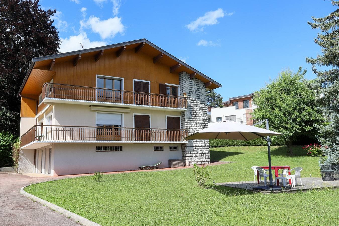 Le Vintage, grand appartement avec jardin proche d 1