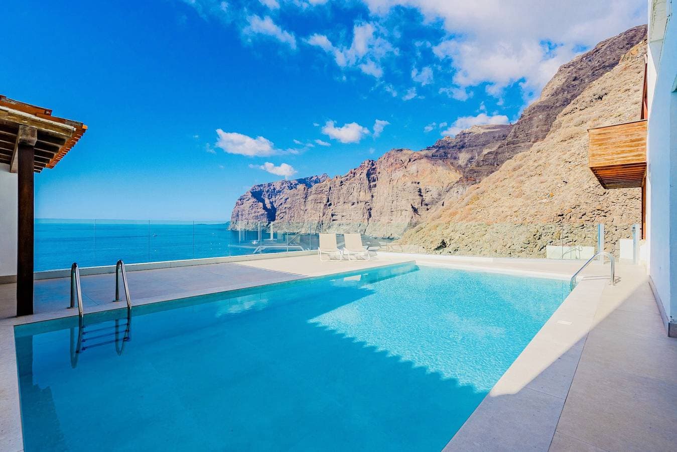 Los Gigantes Fantastic Views 1