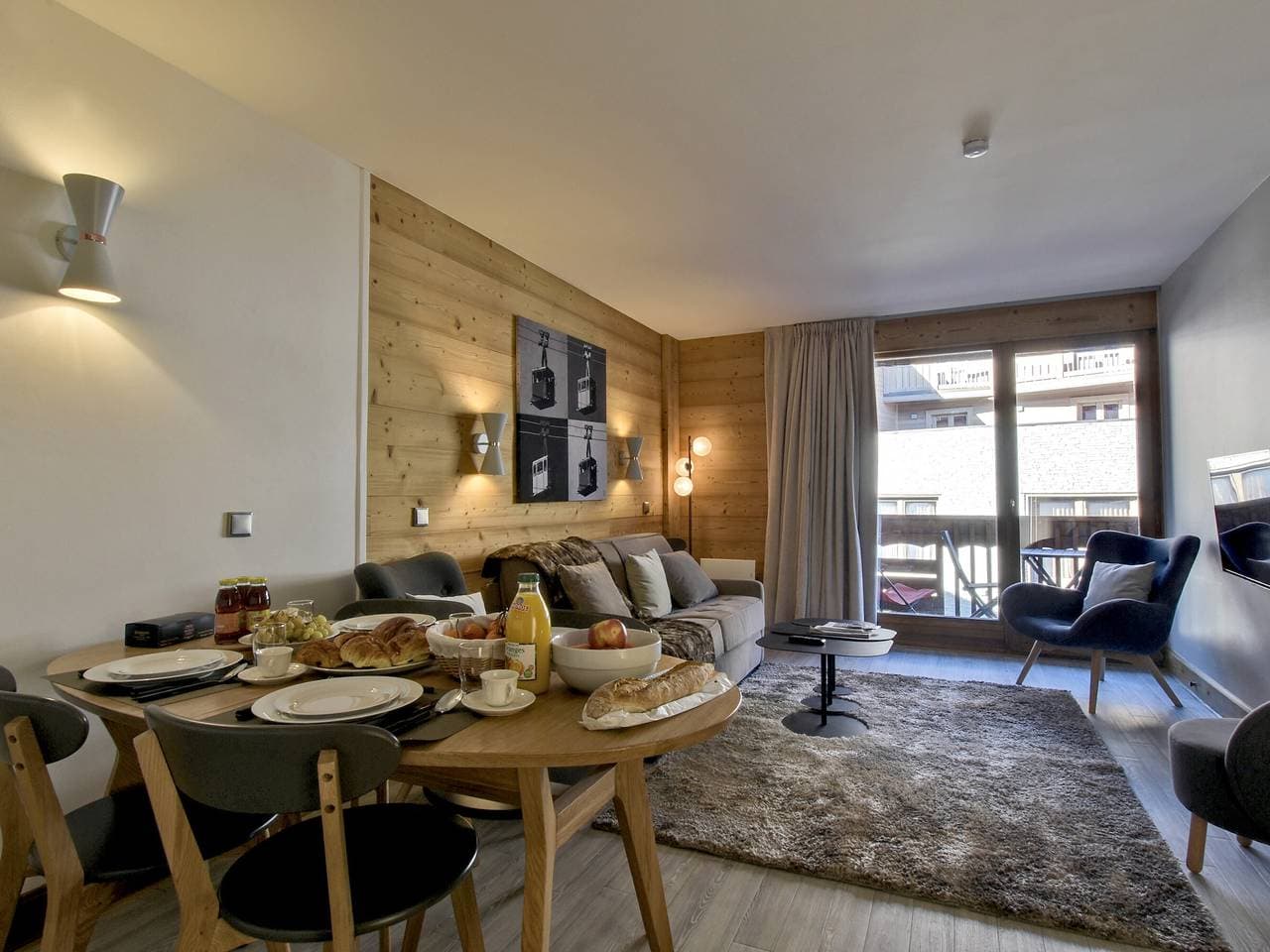 Gemütliches Herzstück Courchevel 1850: 2 Schlafzimmer, Ski-Kabinen, Willkommensgeschenk 1