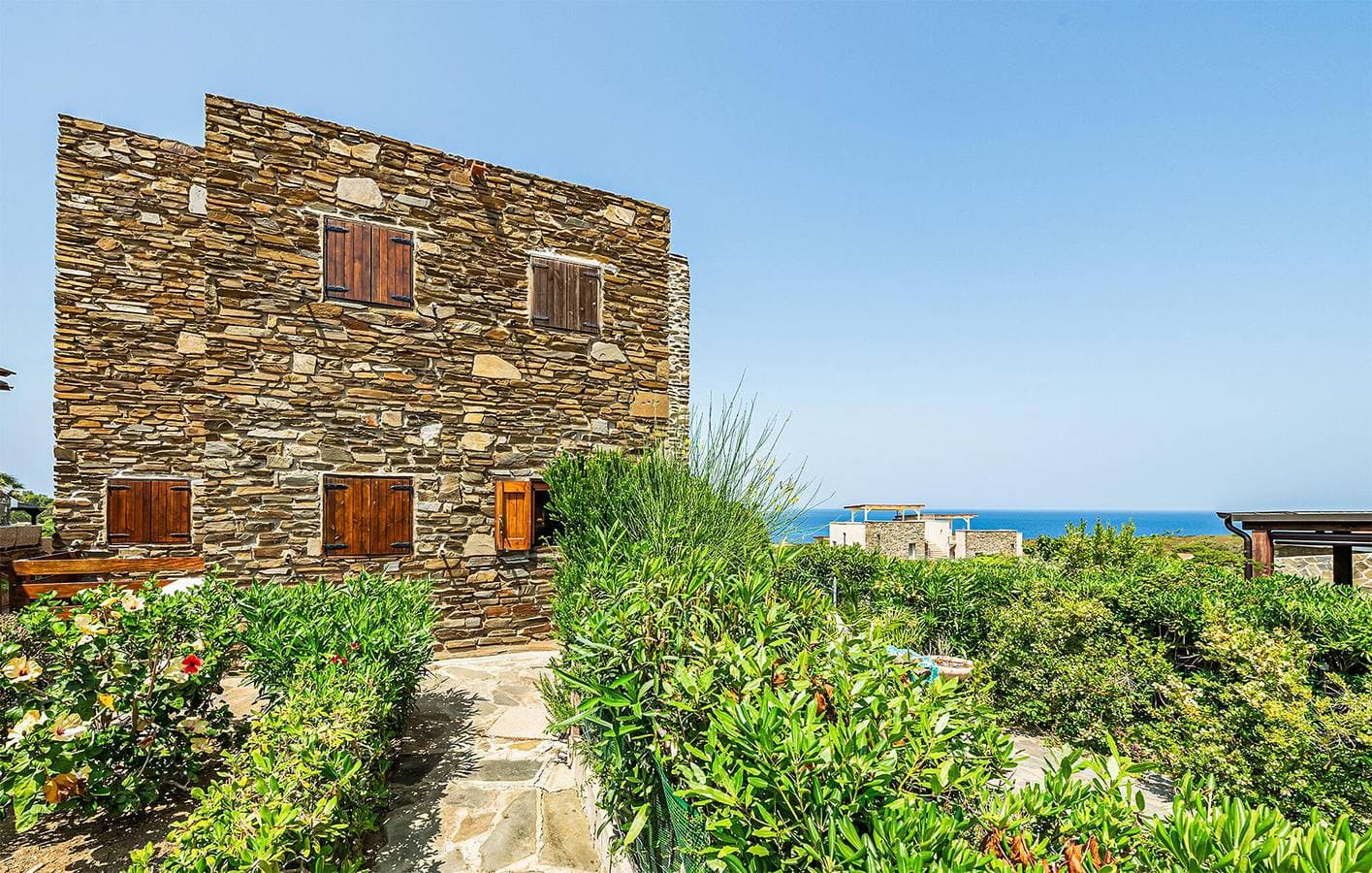 Oase am Meer: Luftiges Apartment mit Terrasse, WLAN und Parkplatz 1